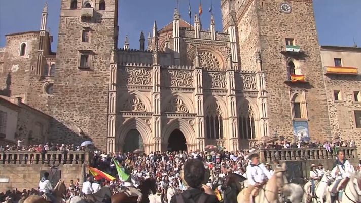 Noticias de Extremadura - Peregrinación a Guadalupe por el Día de la Hispanidad