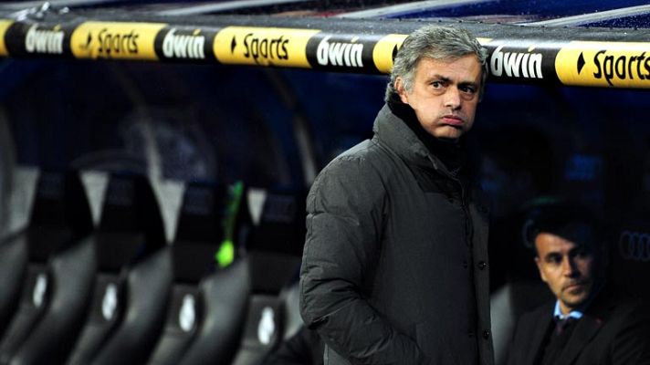 Telediario 1 - Mourinho no da credibilidad a la FIFA