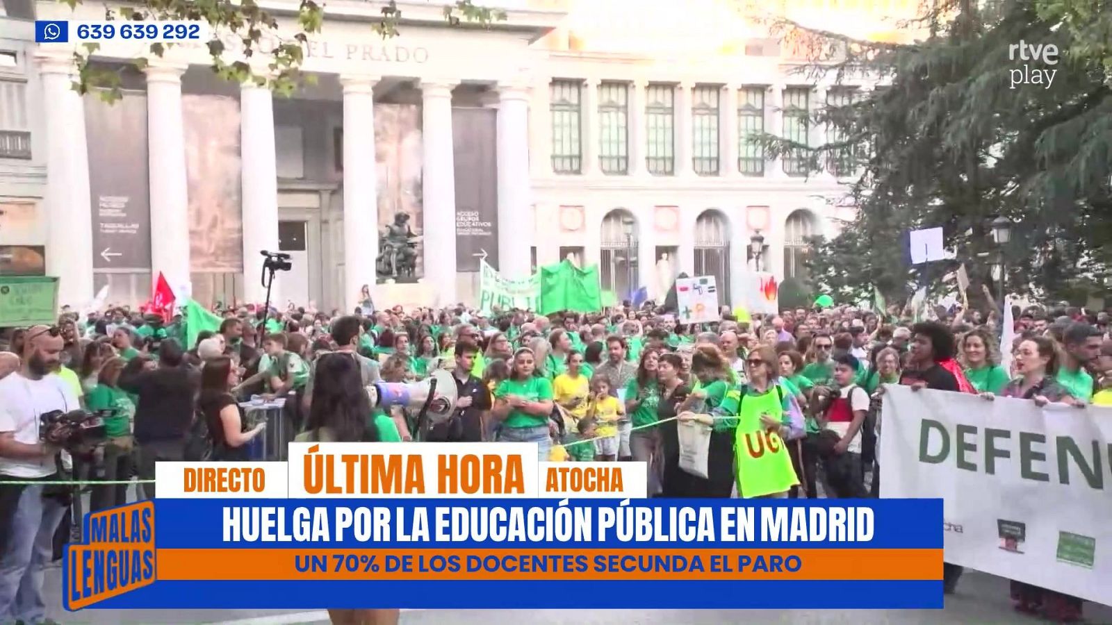 Manifestación por la educación pública frente al Museo del Prado en Madrid, emitida en directo en el programa Malas Lenguas de RTVE Play.