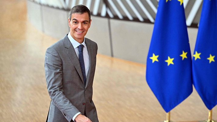 Informativo 24h - Sánchez asegura que el sistema de pensiones es "sostenible" y elogia la labor de Robles