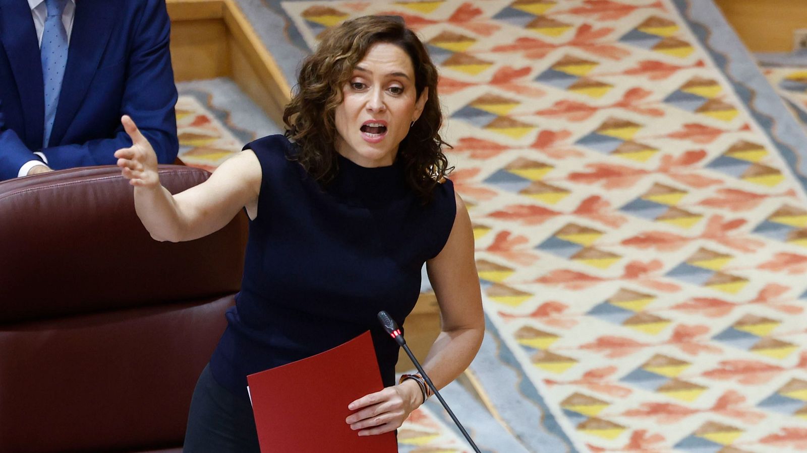 La presidenta de la Comunidad de Madrid, Isabel Díaz Ayuso, interviene este jueves en el pleno de la Asamblea