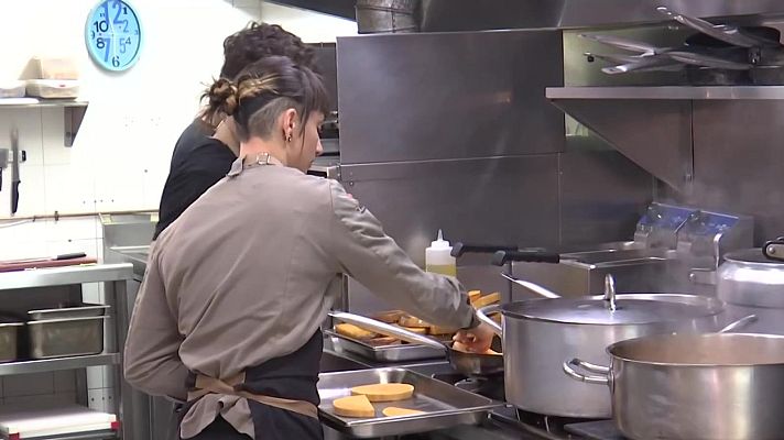 Noticias Aragón - Mujer rural y Estrella Michelín: Iris Jordán reinventa la cocina del Valle de Benasque