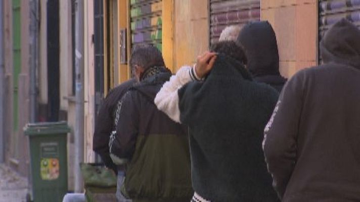 Informatiu Balear - 86.000 persones malviuen amb 680 euros al mes a les Illes