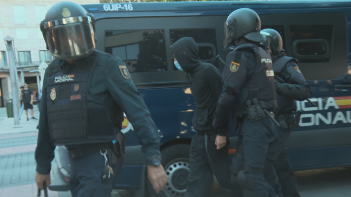 Telenavarra - Los altercados en Pamplona terminan con 3 detenidos