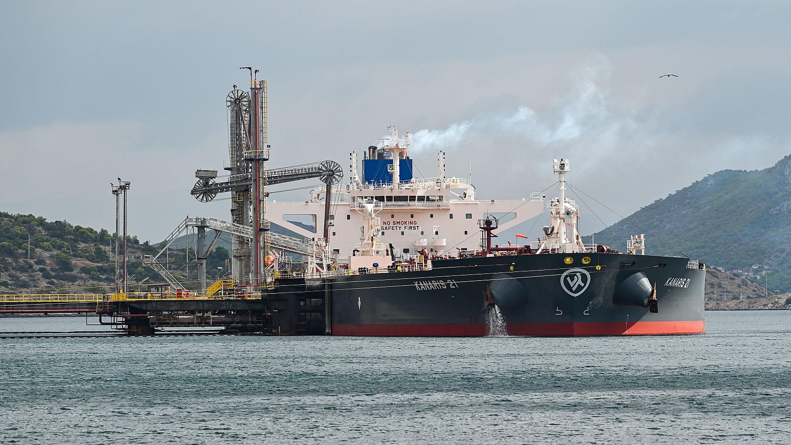 Los costes de transporte encarecen el precio de petróleo hasta 35 dólares por barril