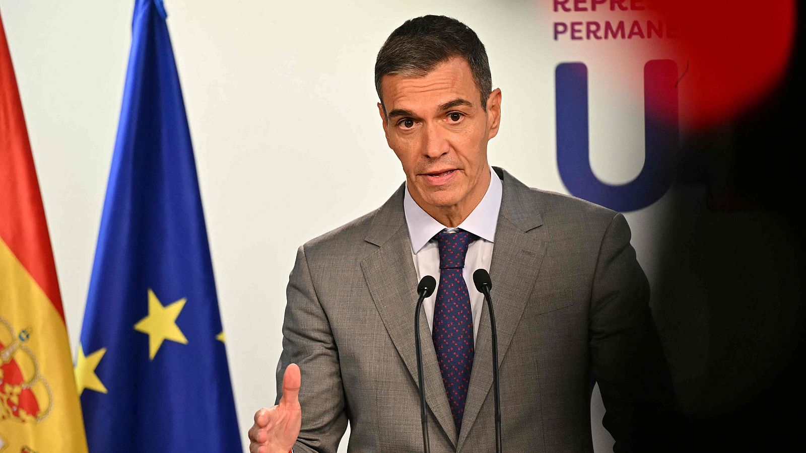 Pedro Sánchez, este viernes en rueda de prensa tras el Consejo Europeo