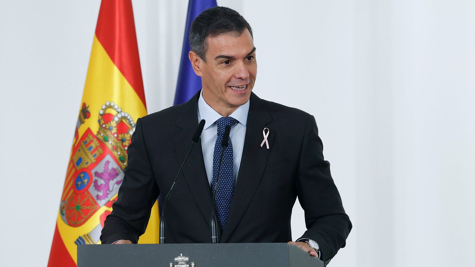 El presidente del Gobierno, Pedro Sánchez, preside la firma de la declaración sobre el proyecto de Real Decreto del Estatuto del Estudiantado Universitario.
