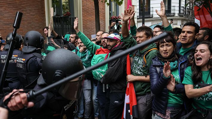 La tarde en 24h - Cuarto día de huelga de docentes: cortes en la A-3 y tensión en un acto de Ayuso