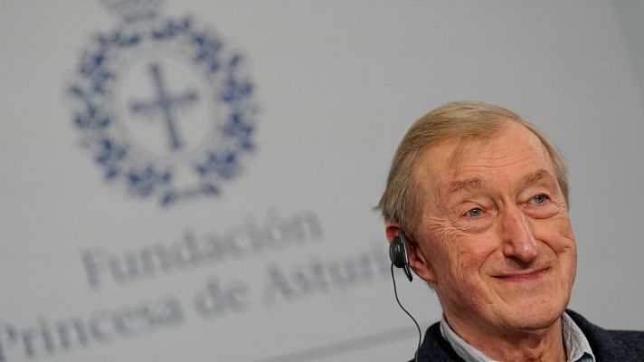 Julian Barnes defiende a Sally Rooney en Oviedo: "No apoya el terrorismo, solo a Palestine Action"