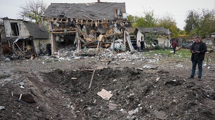 Informativo 24h - Rusia bombardea Kiev un día después de la reunión de Putin con el enviado de Trump