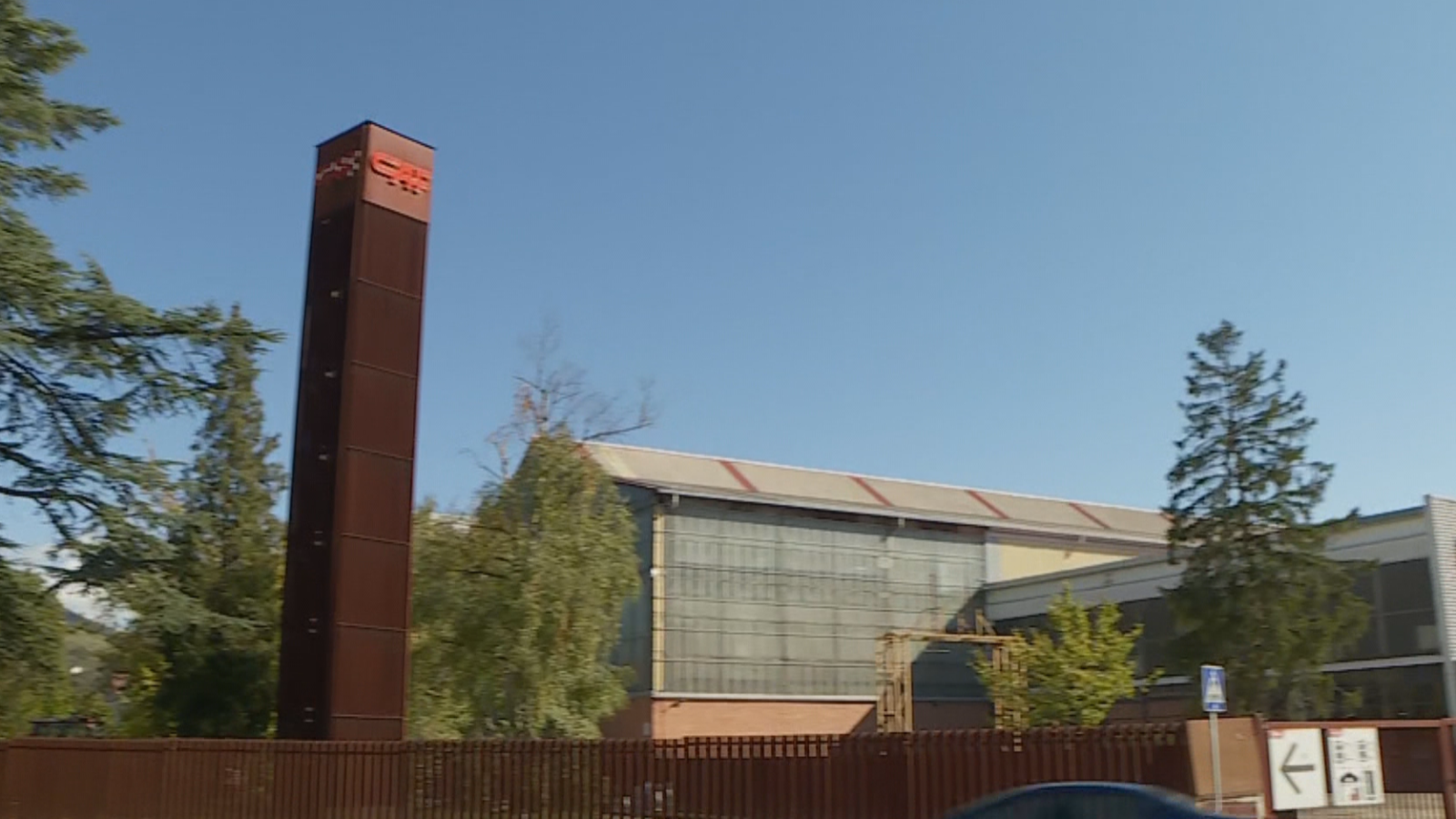 La EHU ha roto su acuerdo con CAF por la relación de esta empresa con Israel