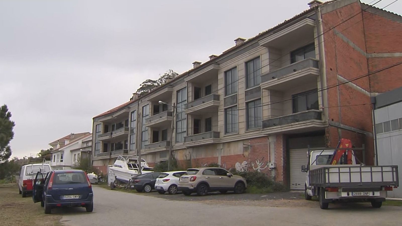 A Illa de Arousa vai adquirir un edificio intervido hai unha década a Marcial Dorado