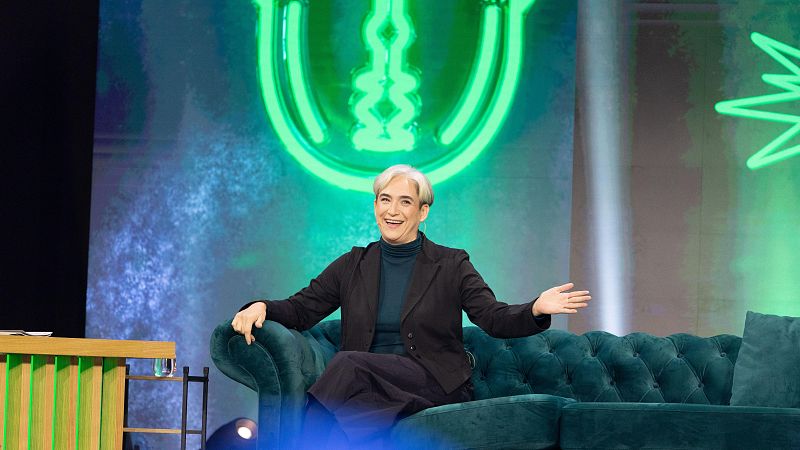 Ada Colau se confiesa con Manu Sánchez y pone precio a sus principios en 'El perro andaluz'