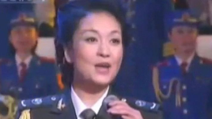 Telediario 1 - La cantante más popular de China, convertida en primera dama