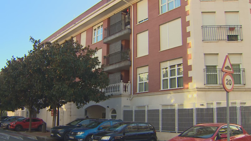Una veintena de familias de Balmaseda teme perder sus pisos de alquiler, propiedad de un fondo