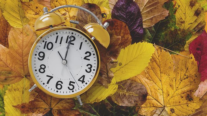 Telediario Fin de Semana - ¿Cómo nos afecta el cambio al horario de invierno? Estaremos más cansados, pero tiene beneficios para la salud