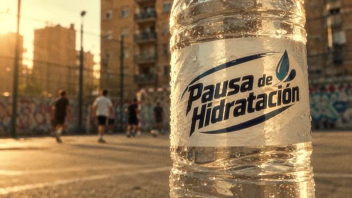 Fútbol de calle - Pausa de hidratación by Rajadores del Fútbol