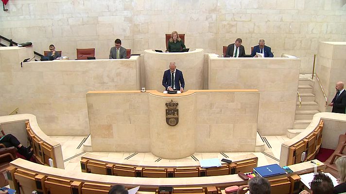 TeleCantabria - El Parlamento de Cantabria aprueba la ley de autoridad del profesorado con los votos de PP y PRC