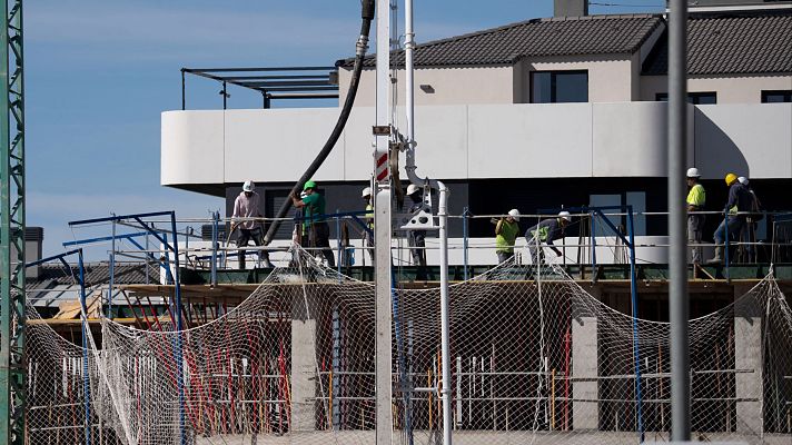 Telediario 1 - Edificios más altos para combatir la crisis de la vivienda