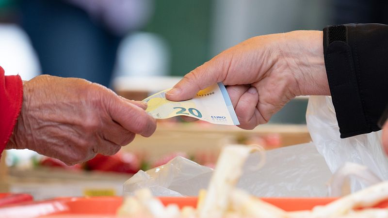 El uso de dinero en efectivo resiste a pesar del auge de Bizum y los pagos con móvil