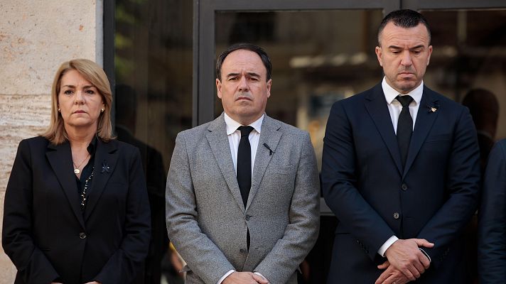 L'informatiu - Comunitat Valenciana - Minutos de silencio por la tragedia de Urda en las instituciones valencianas
