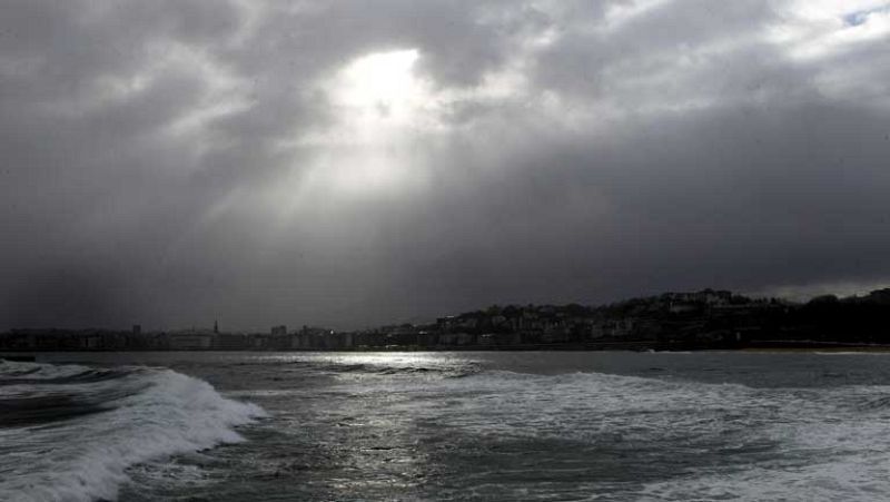 Viento fuerte con rachas muy fuertes en litoral gallego y noroeste