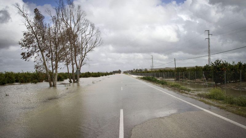 Precipitaciones localmente fuertes o persistentes en Cádiz