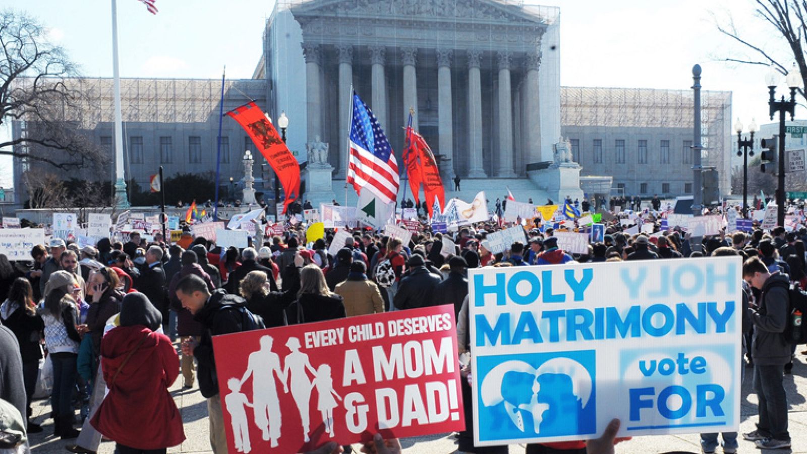 Centeras de personas se manifiestan en EE.UU. a favor del matrimonio homosexual