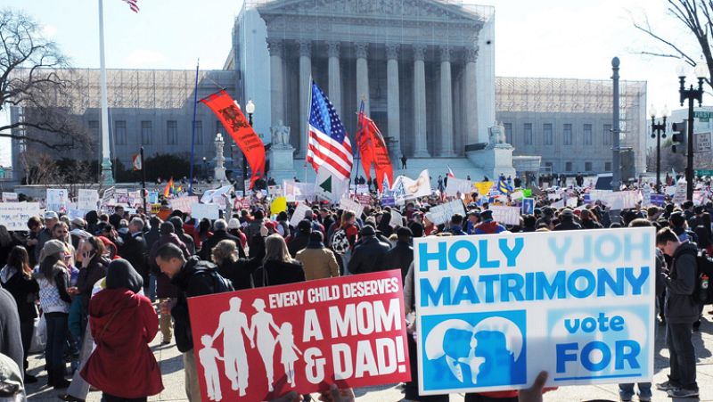 Centeras de personas se manifiestan en EE.UU. a favor del matrimonio homosexual