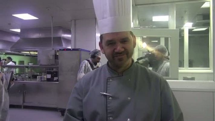 Con una sonrisa - Blog de 'Con una sonrisa': Los trabajadores del hotel, Ernesto