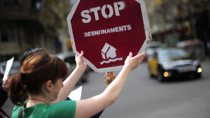 Telediario 1 - Protestas por los desahucios