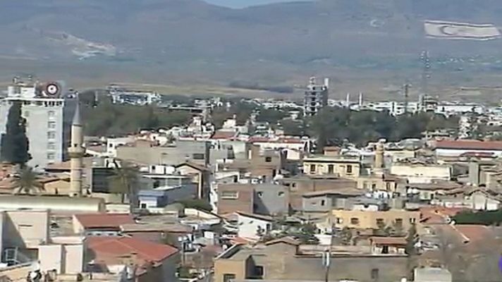 Telediario 1 - El norte de Chipre ve con preocupación los problemas económicos del sur