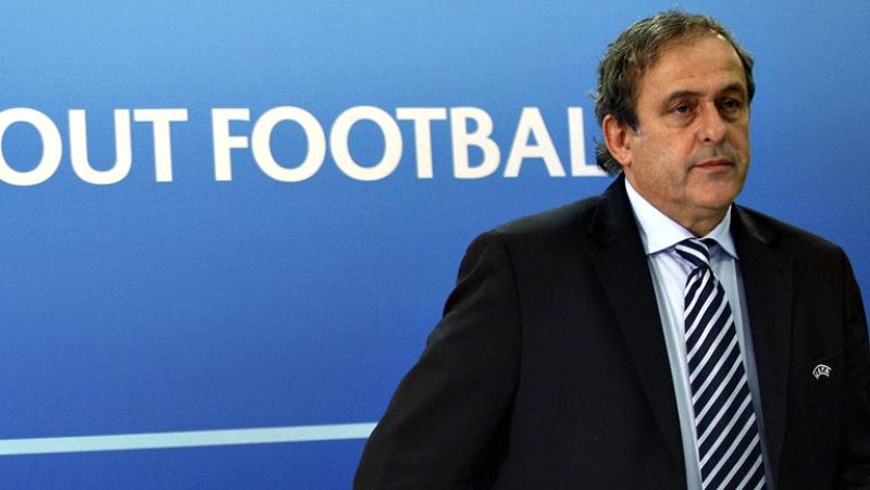 El Comité Ejecutivo de la UEFA ha aprobado hoy el reglamento para la presentación de candidaturas a ser sede de la Eurocopa 2020, que se jugará en trece ciudades de países distintos, y ha acordado que el nombre de las mismas se haga público en septie