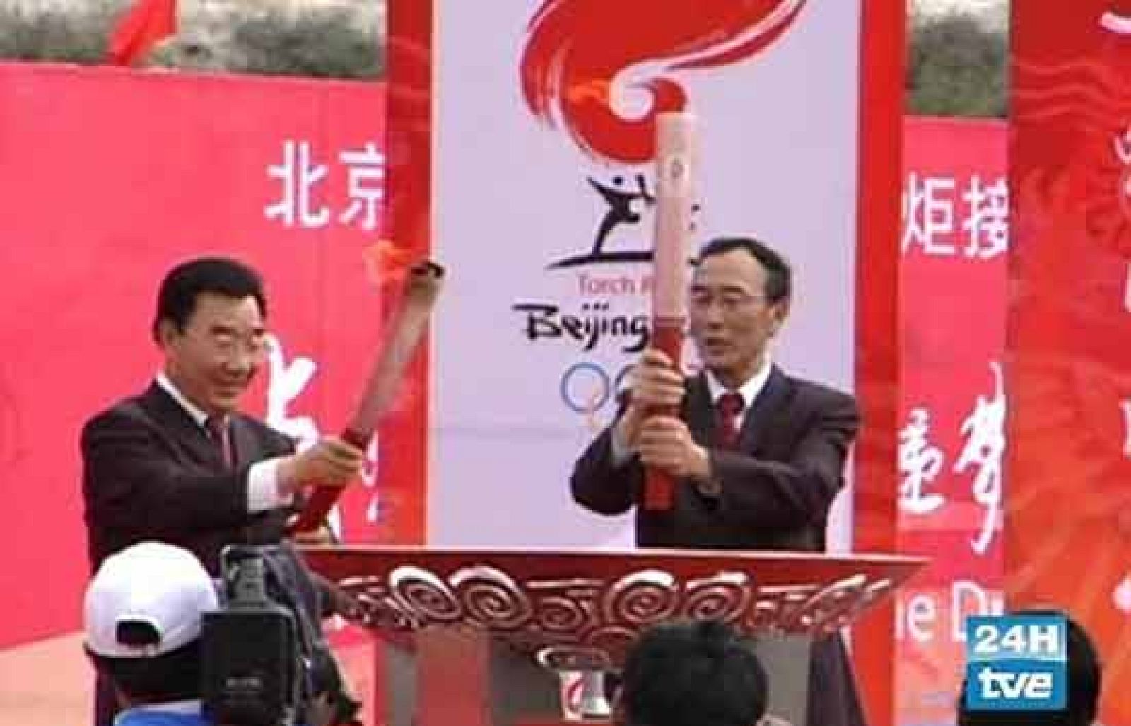 Poca libertad para mostrar el paso de la antorcha