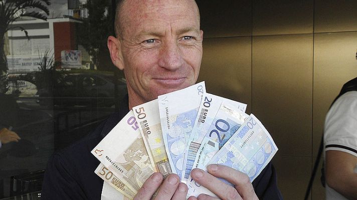 Telediario 1 - Chipre apuesta por los casinos para relanzar su economía y negocia el rescate con la troika