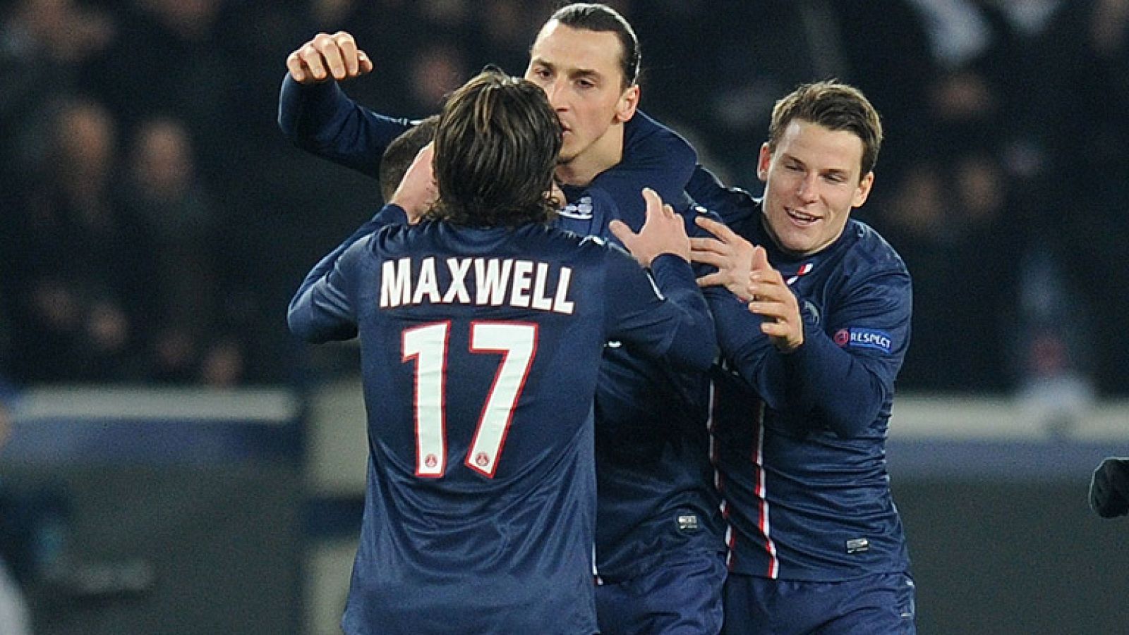 Ibrahimovic marca el empate (1-1) | Ver