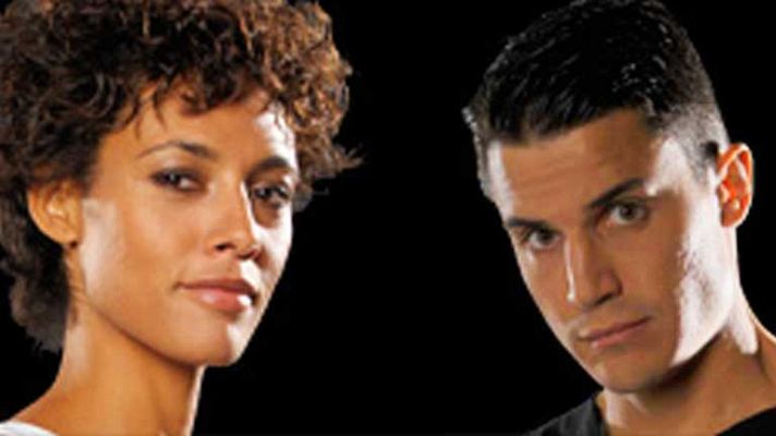 La mañana - Alex González y Judith Diakhate