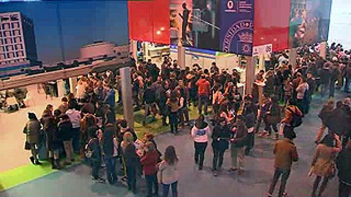 Universo UNED - El futuro de la educación: Aula2013