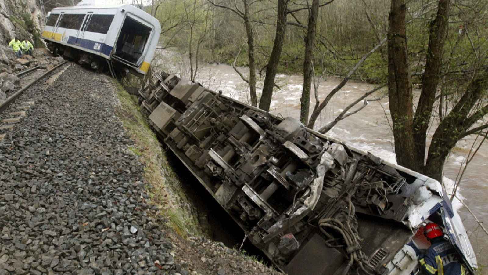 Descarrila un tren en Cantabria