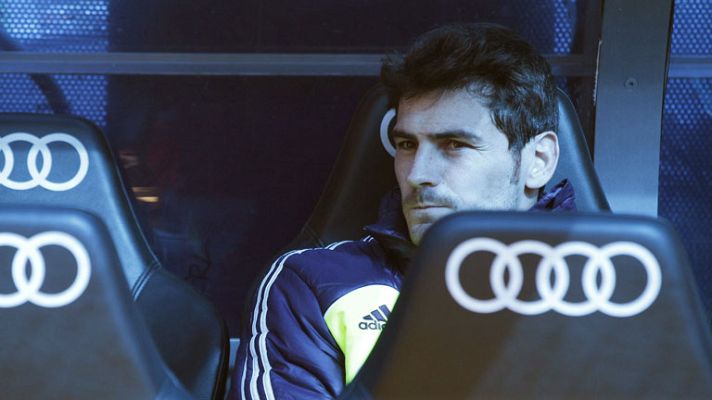 Telediario 1 - Ovación del Bernabéu a Casillas y división de opiniones con Mourinho