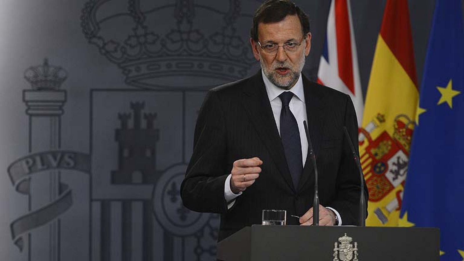 Rajoy defiende el papel de la monarquía en España - Informativo 24h | Ver