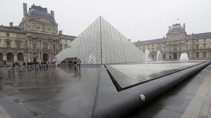 Telediario 1 - El Louvre abre sus puertas