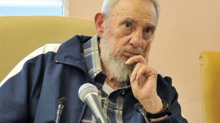 Informativo 24h - Fidel Castro recuerda a Hugo Chávez en su reaparición pública en Cuba