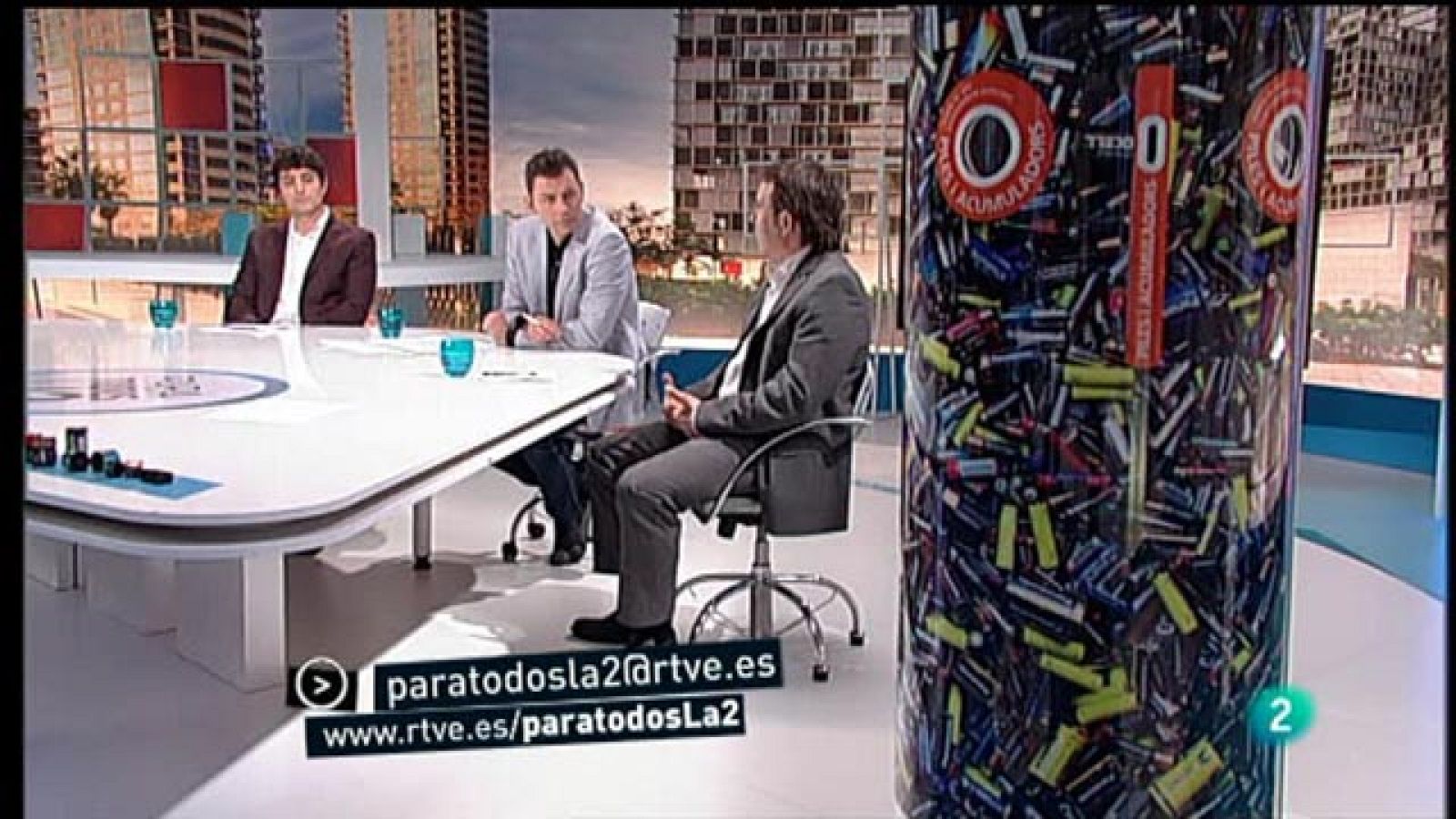 Para Todos La 2 -  Debate: El reciclaje de pilas usadas