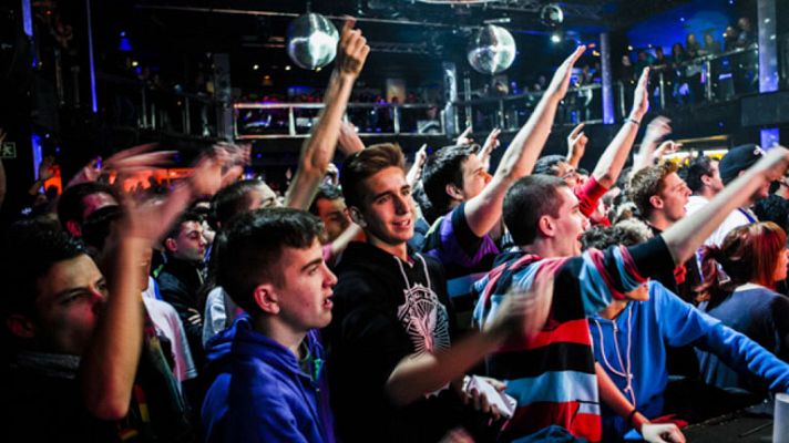 Atención obras - Así se hace una Batalla de Gallos