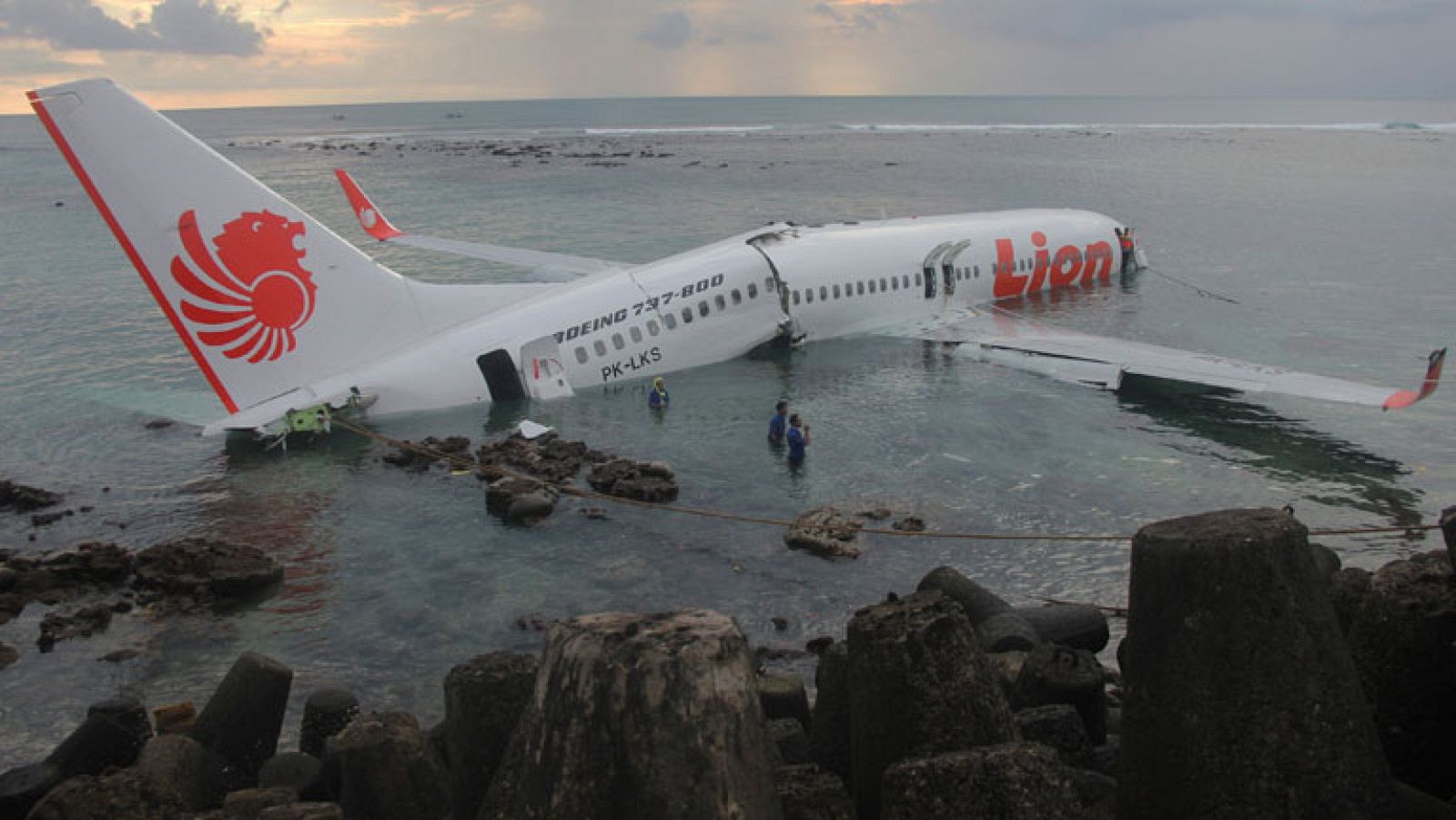 Telediario 1 fin de semana en cuatro minutos- 13/04/13