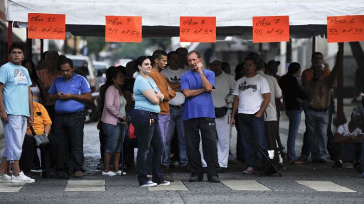 Telediario 1 - Telediario 1 fin de semana  en 4'