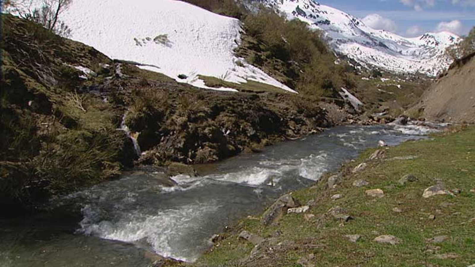 La subida de las temperaturas favorece el deshielo en gran parte de la península