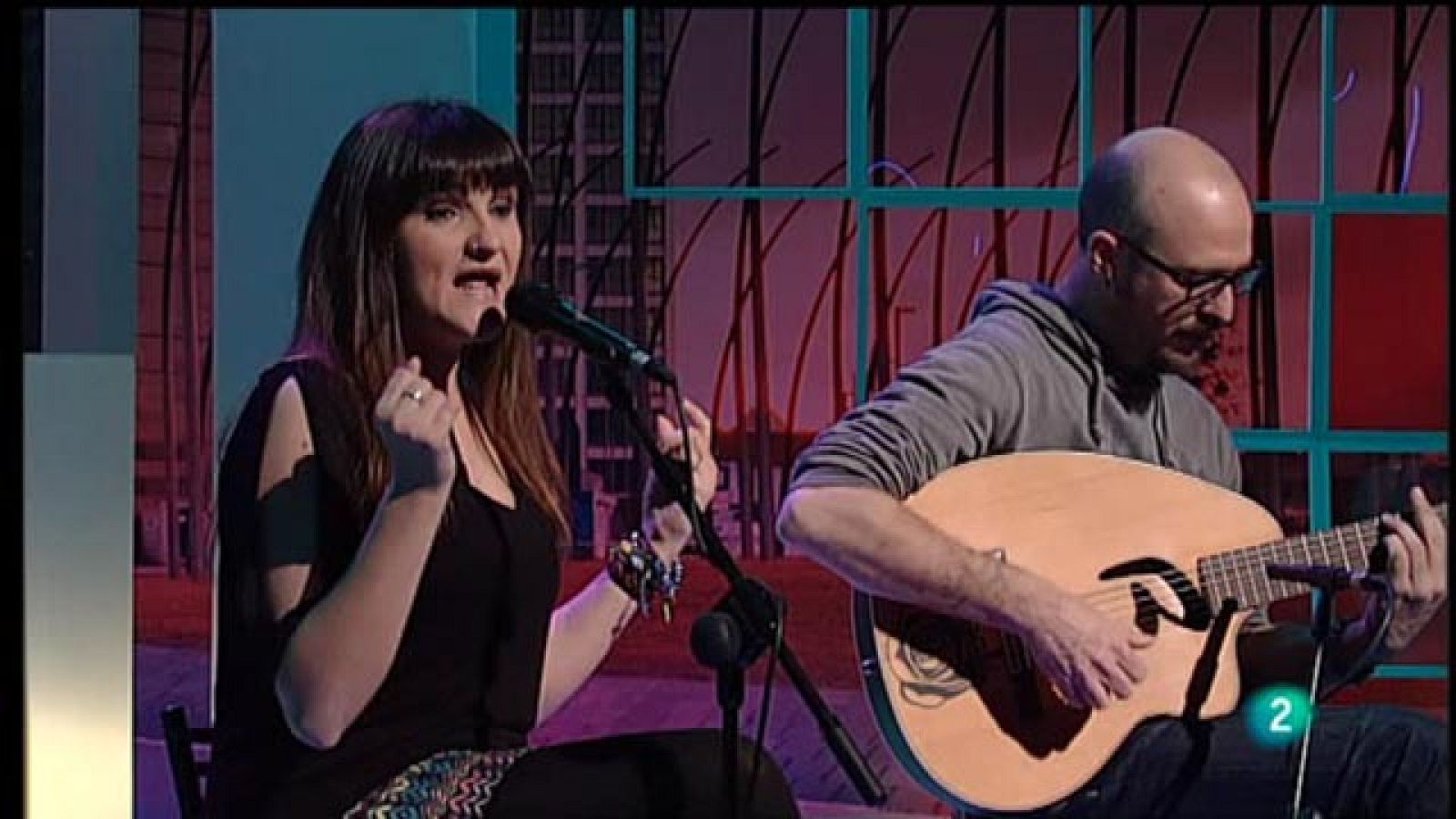 Para Todos La 2 - Actuacíón:  Rozalén, "80 veces"