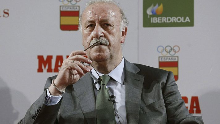 Telediario 1 - Del Bosque: "Casillas es un mito"